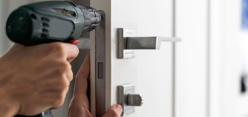 Locksmith For Lock Replacement Near Me in Menlo Park, CA
